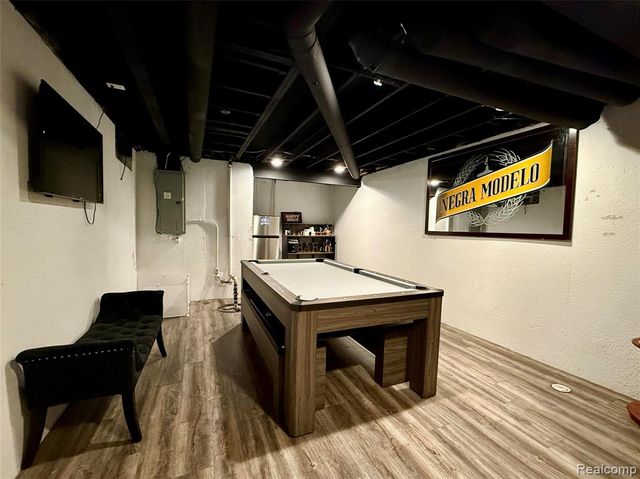 11713 Hartel Street, Livonia, MI 48150