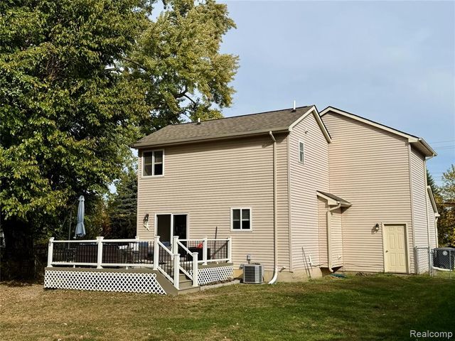 11713 Hartel Street, Livonia, MI 48150