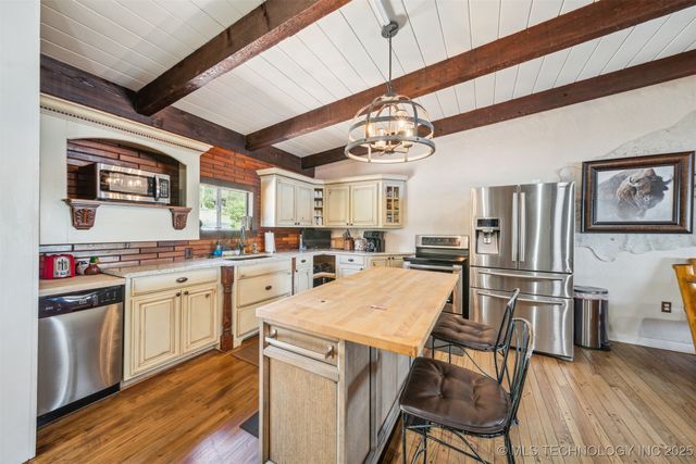 24280 S 610 Drive, Grove, OK 74344