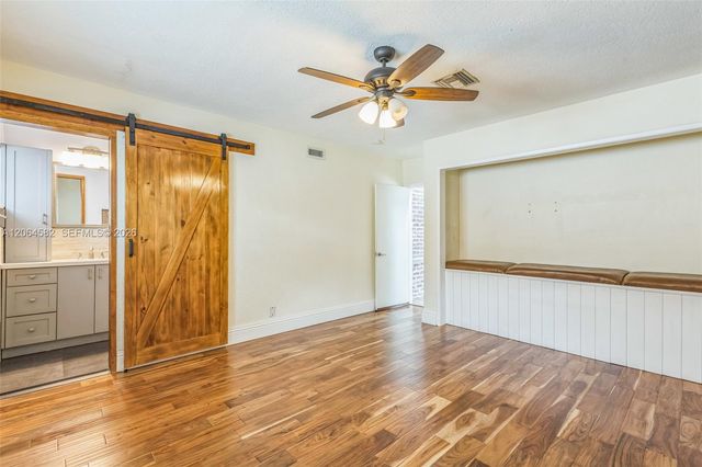 6931 SW 2nd Street, Pembroke Pines, FL 33023