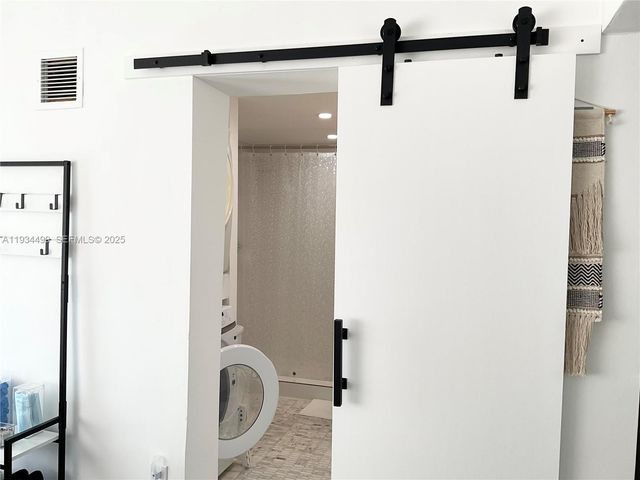 161 NW 145th St, Miami, FL 33168