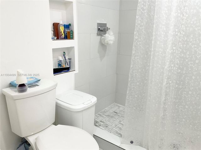 161 NW 145th St, Miami, FL 33168