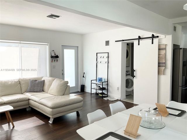 161 NW 145th St, Miami, FL 33168