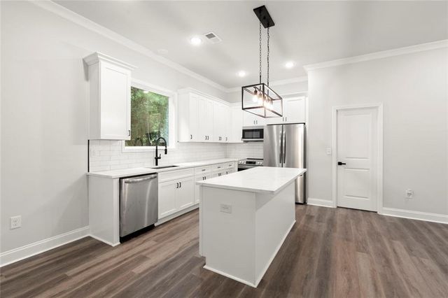 6490 Battery Point, Stone Mountain, GA 30087
