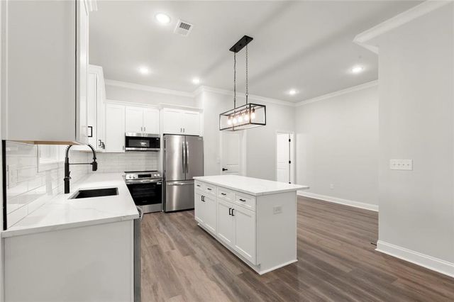 6490 Battery Point, Stone Mountain, GA 30087