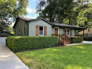 995 Valley SE Drive, Smyrna, GA 30080