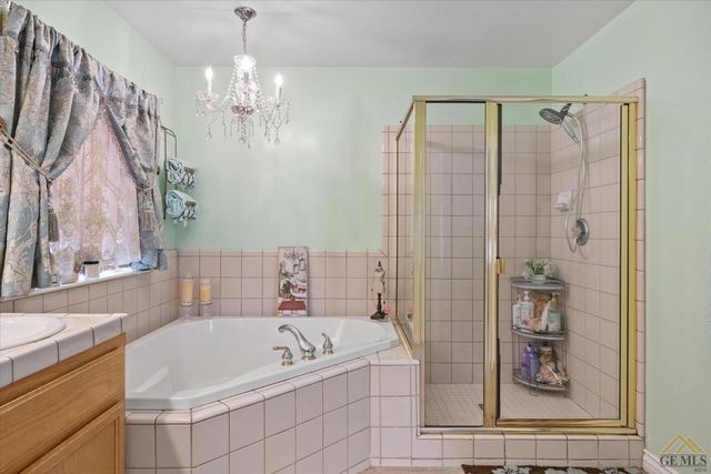 4315 Serene Oak Drive, Bakersfield, CA 93313