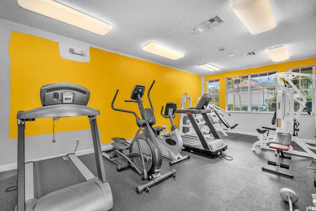 671 Cypress Lake Boulevard L21, Deerfield Beach, FL 33064
