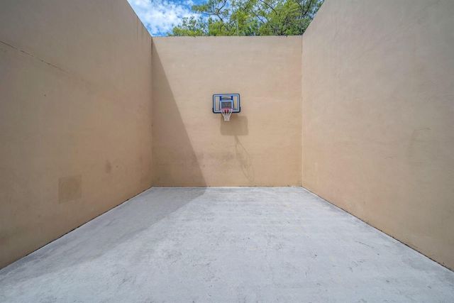 671 Cypress Lake Boulevard L21, Deerfield Beach, FL 33064
