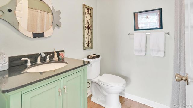 601 Pebble Beach Path, Riverhead, NY 11901