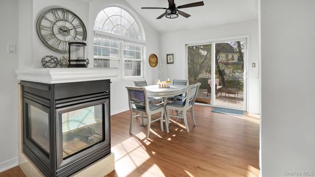 601 Pebble Beach Path, Riverhead, NY 11901