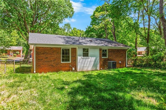 1278 Tredwell Drive, Winston-salem, NC 27103
