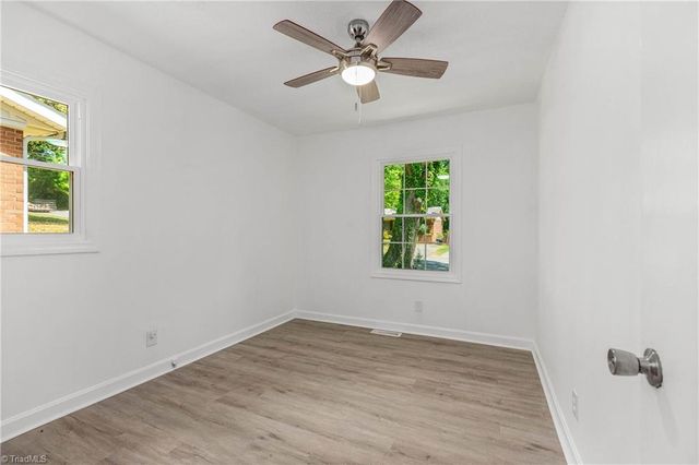 1278 Tredwell Drive, Winston-salem, NC 27103