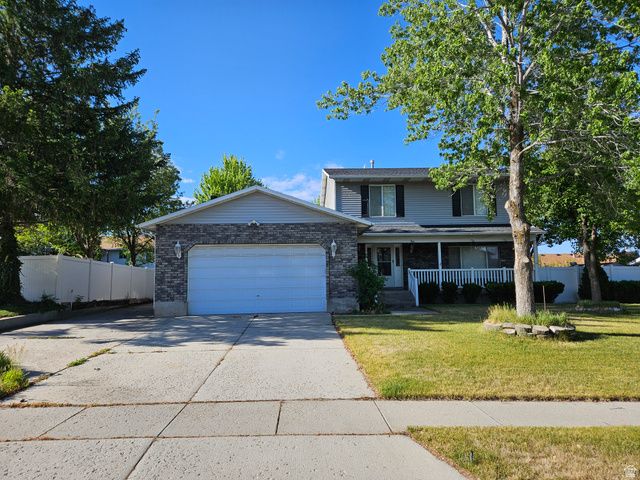 1224 E EARL WAY, Sandy, UT 84094