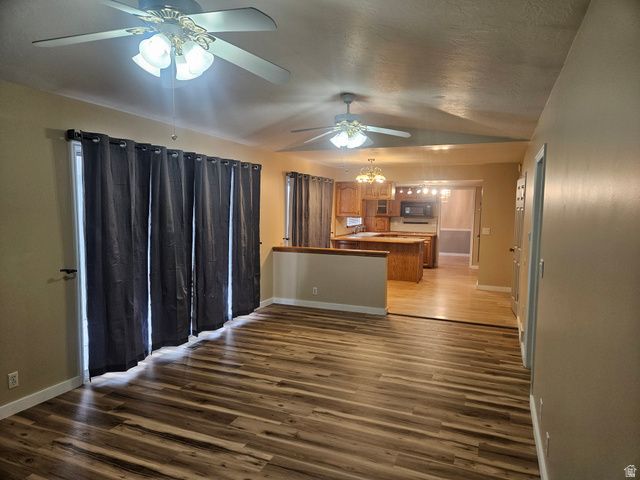 1224 E EARL WAY, Sandy, UT 84094
