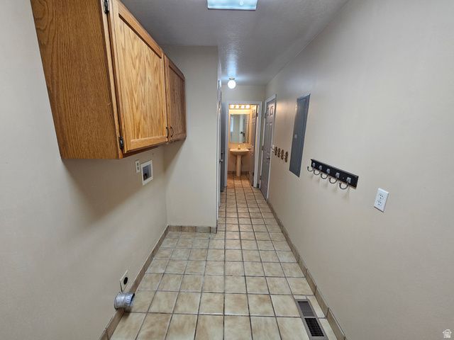 1224 E EARL WAY, Sandy, UT 84094