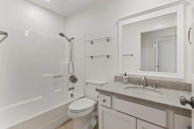 4378 Dowitcher Way, Oceanside, CA 92057