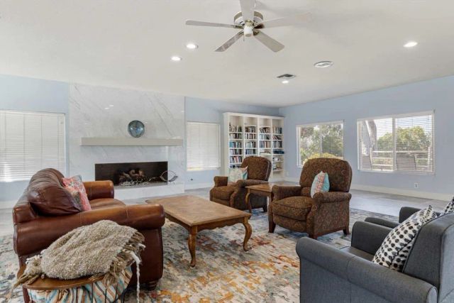 4378 Dowitcher Way, Oceanside, CA 92057