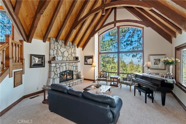 26071 Walnut Hills, Lake Arrowhead, CA 92352