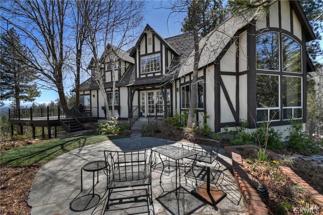 26071 Walnut Hills, Lake Arrowhead, CA 92352