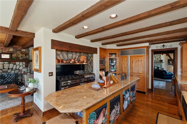 26071 Walnut Hills, Lake Arrowhead, CA 92352