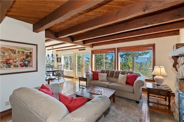 26071 Walnut Hills, Lake Arrowhead, CA 92352