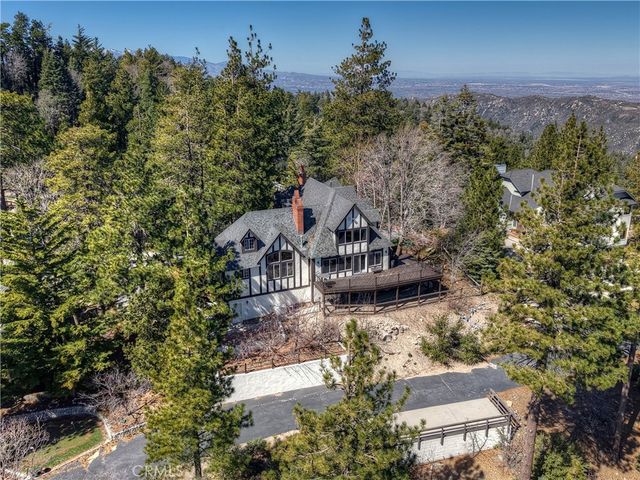 26071 Walnut Hills, Lake Arrowhead, CA 92352