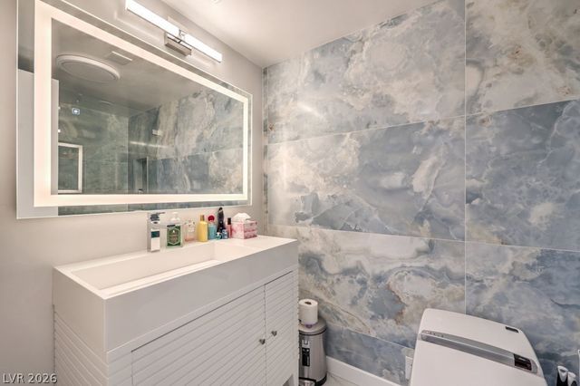 205 East Harmon Avenue 507, Las Vegas, NV 89169