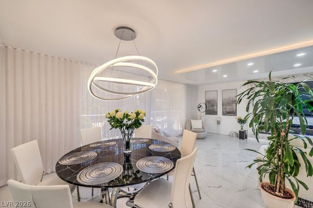 205 East Harmon Avenue 507, Las Vegas, NV 89169