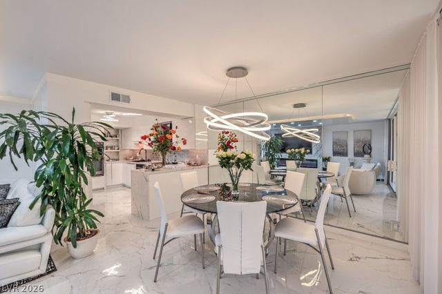 205 East Harmon Avenue 507, Las Vegas, NV 89169