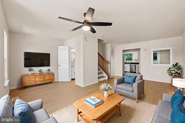 1330 HAMPSHIRE DR #7E, Frederick, MD 21702