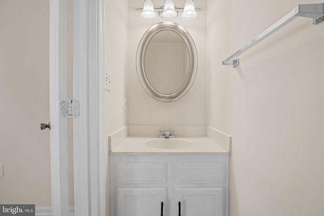1330 HAMPSHIRE DR #7E, Frederick, MD 21702