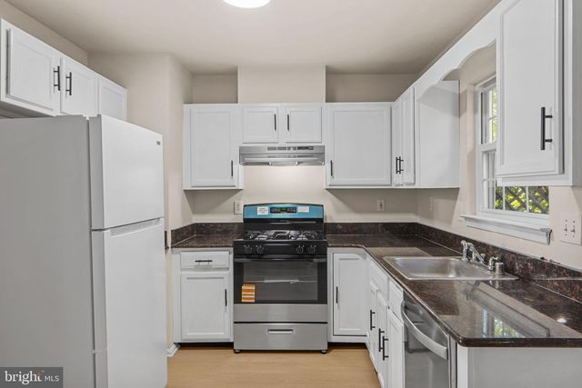 1330 HAMPSHIRE DR #7E, Frederick, MD 21702
