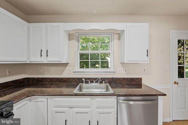 1330 HAMPSHIRE DR #7E, Frederick, MD 21702