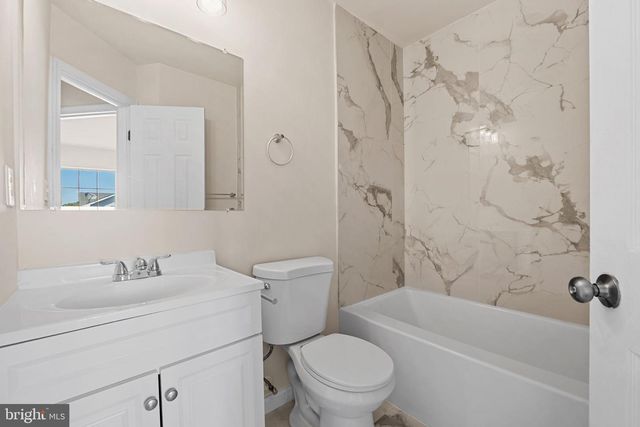 1330 HAMPSHIRE DR #7E, Frederick, MD 21702