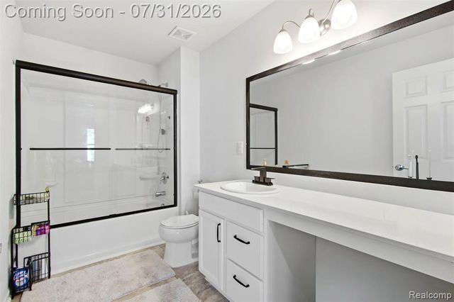 14218 Old Oak Trail, Belleville, MI 48111