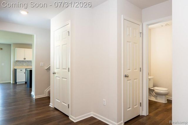 14218 Old Oak Trail, Belleville, MI 48111