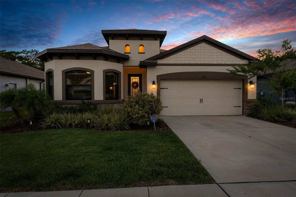 11597 WEAVER HOLLOW ROAD, New Port Richey, FL 34654