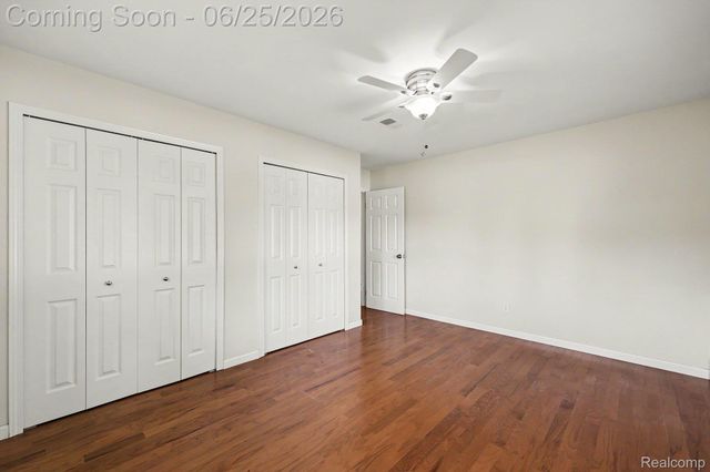 3750 Beach Road, Troy, MI 48084