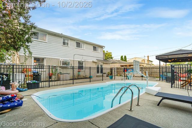 4120 Anthony Drive, Sterling Heights, MI 48310