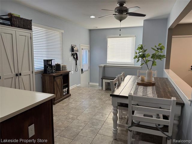 23011 Violet Street, Saint Clair Shores, MI 48082