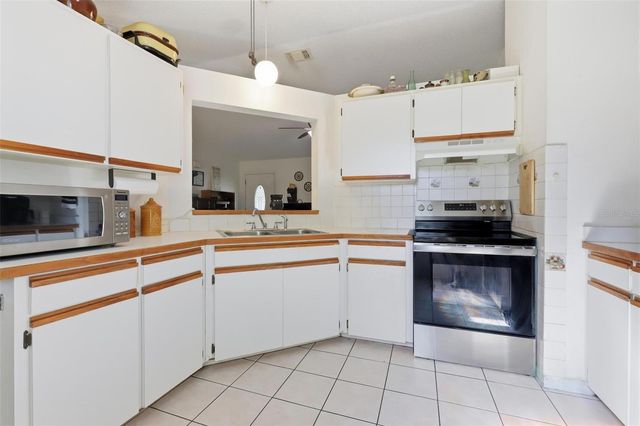 2979 CHILTON STREET, Deltona, FL 32738