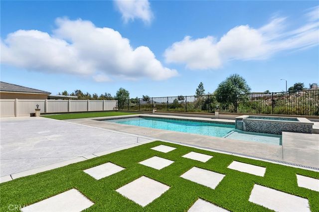 28735 Ivy Springs Way, Murrieta, CA 92563