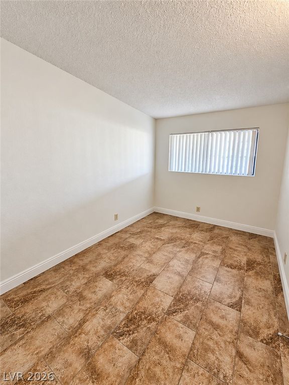 4404 Avondale Avenue, Las Vegas, NV 89121 — photo 5