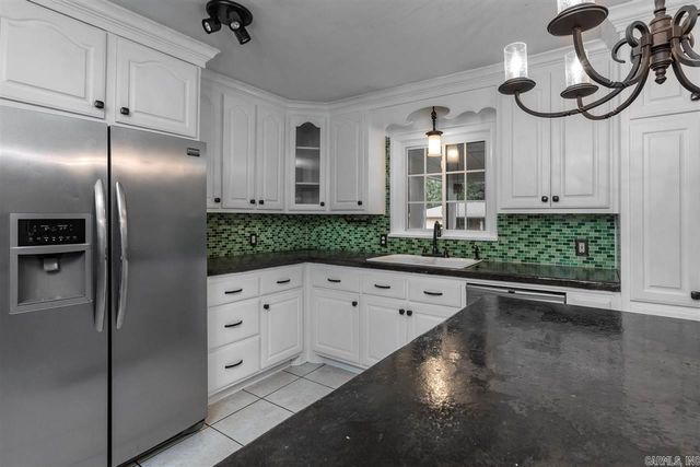 5031 Lakeview Road, North Little Rock, AR 72116