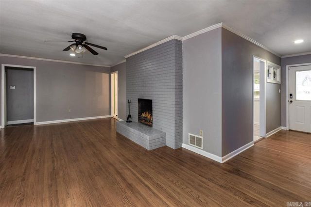 5031 Lakeview Road, North Little Rock, AR 72116