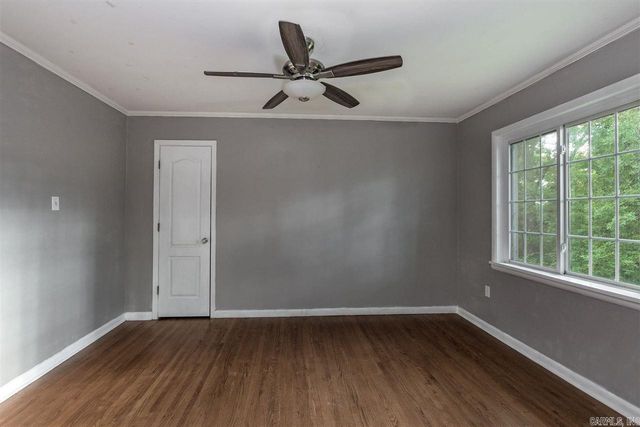 5031 Lakeview Road, North Little Rock, AR 72116