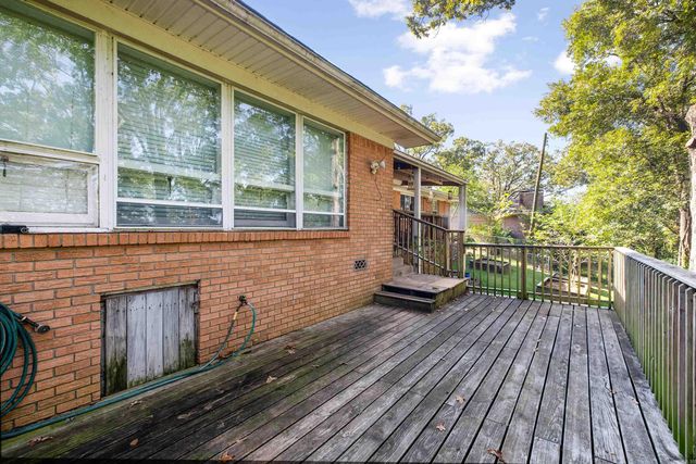 5031 Lakeview Road, North Little Rock, AR 72116