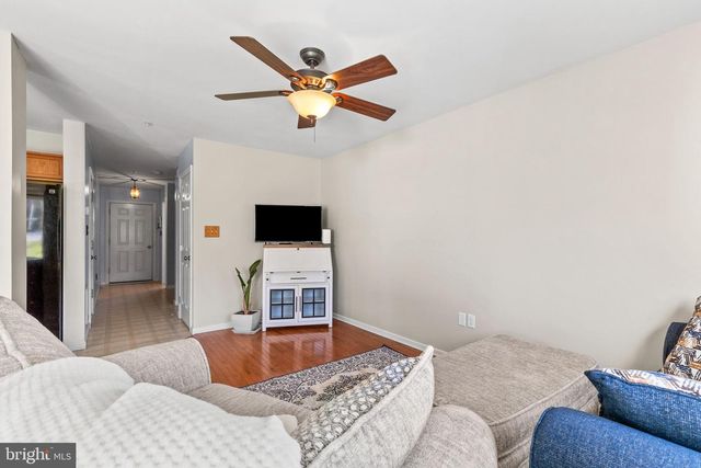 125 CEDAR RUN DR, York, PA 17404