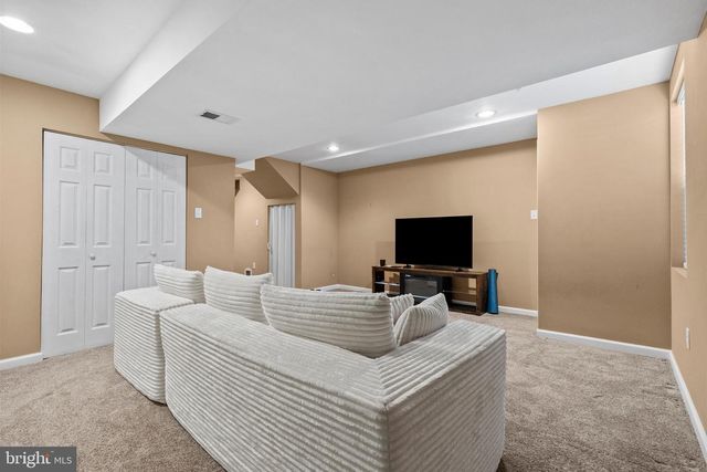 125 CEDAR RUN DR, York, PA 17404